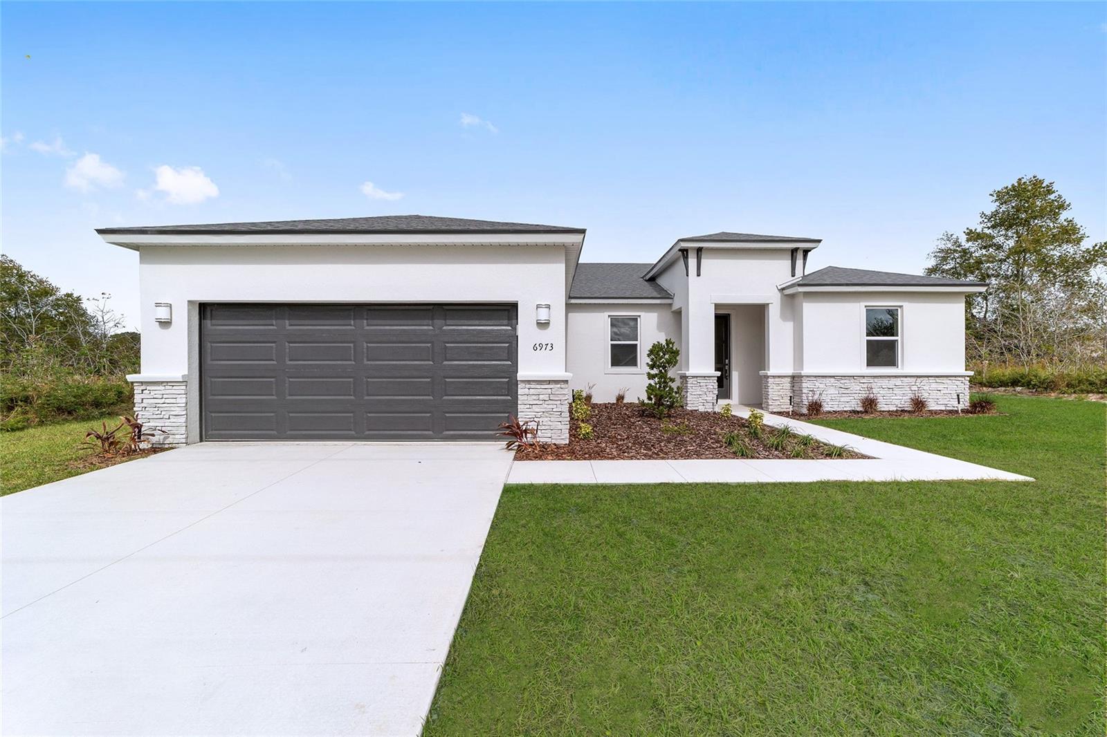 Single Family Residence in OCALA, FL - Daniel Dourado