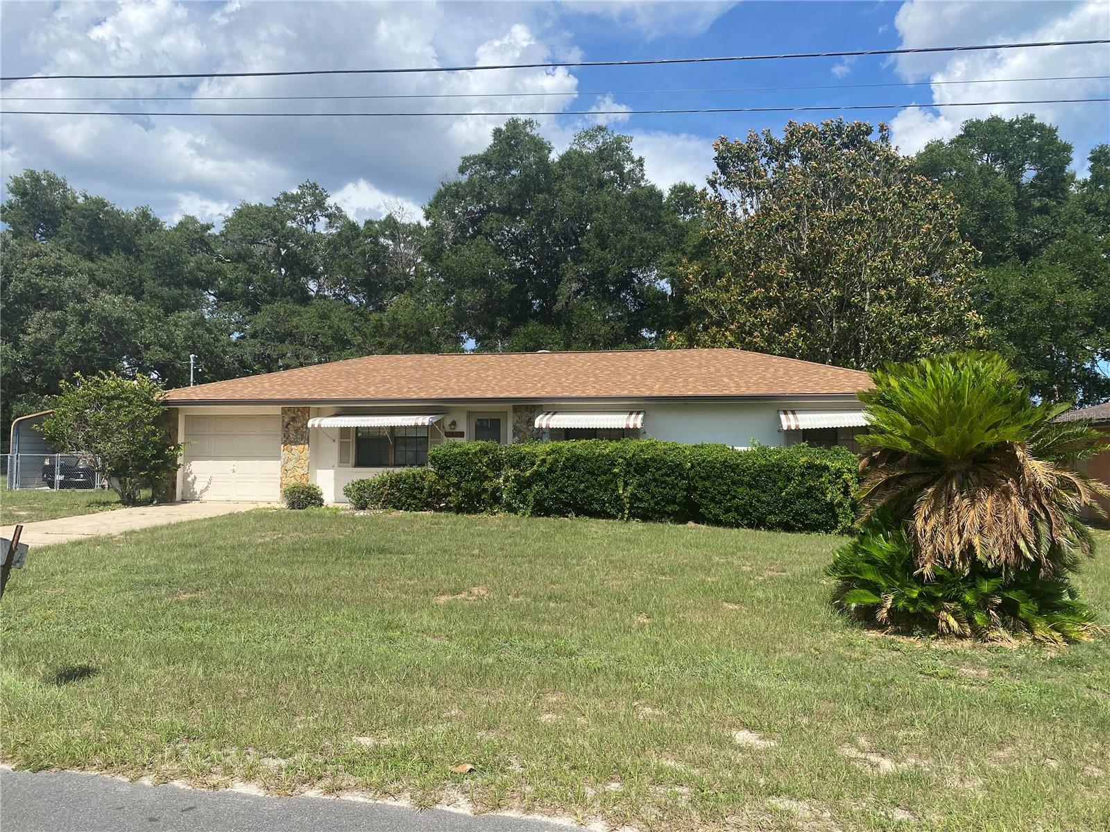 Single Family Residence em BELLEVIEW, FL - Daniel Dourado