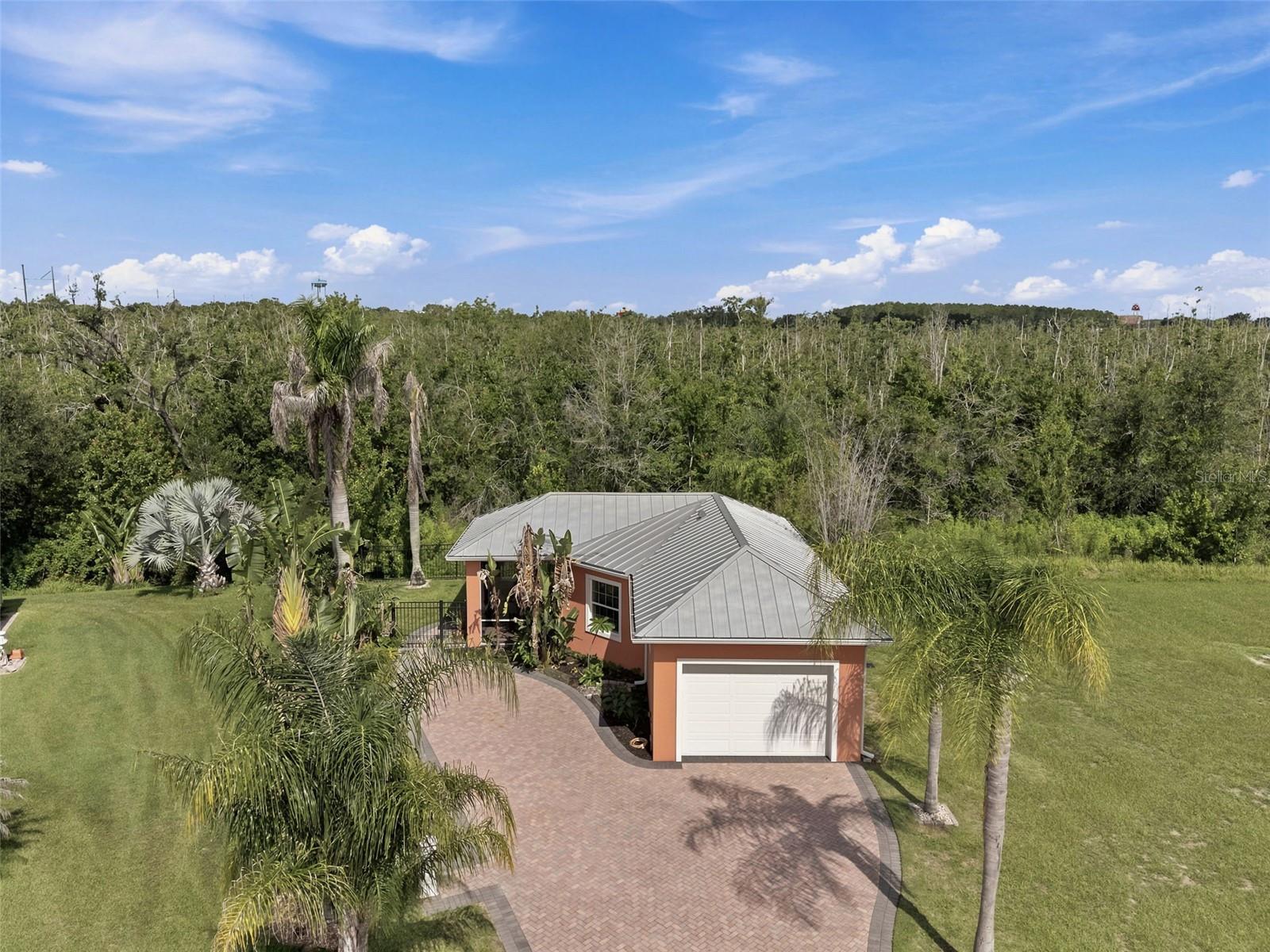 Single Family Residence in POLK CITY, FL - Daniel Dourado