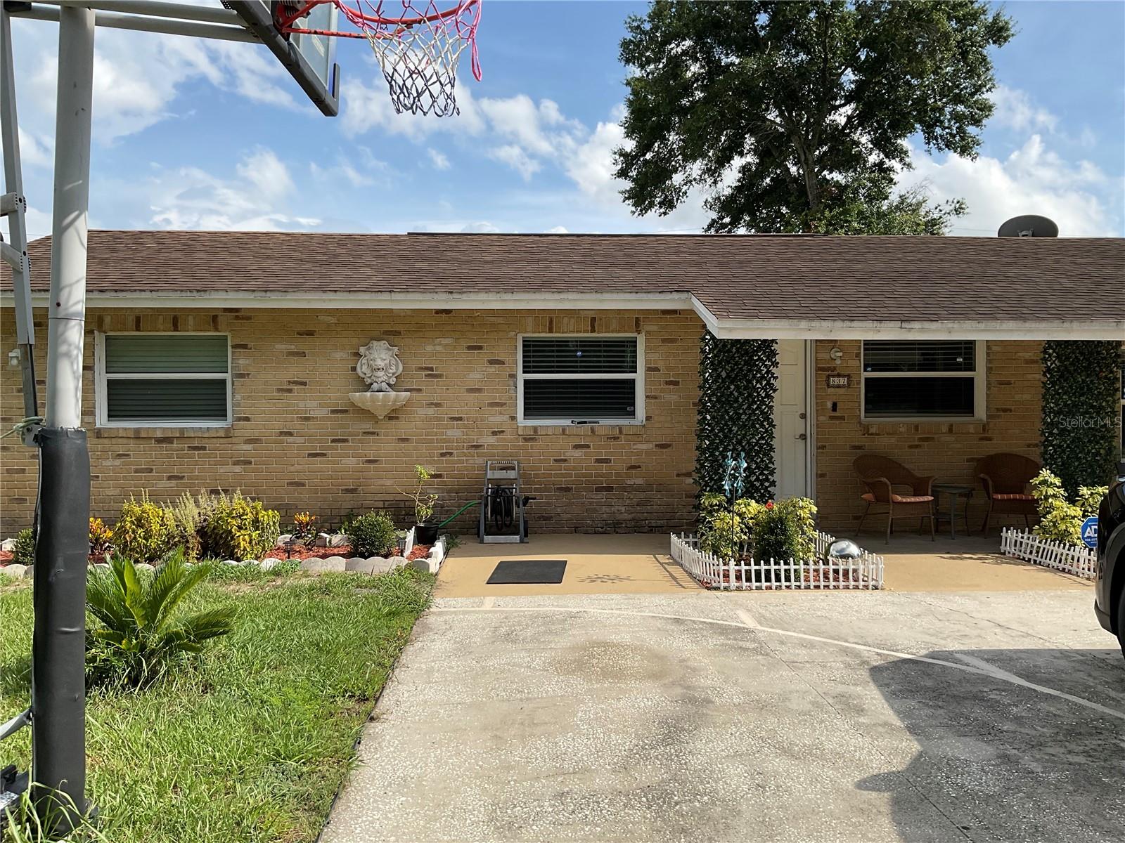 Single Family Residence in ALTAMONTE SPRINGS, FL - Daniel Dourado