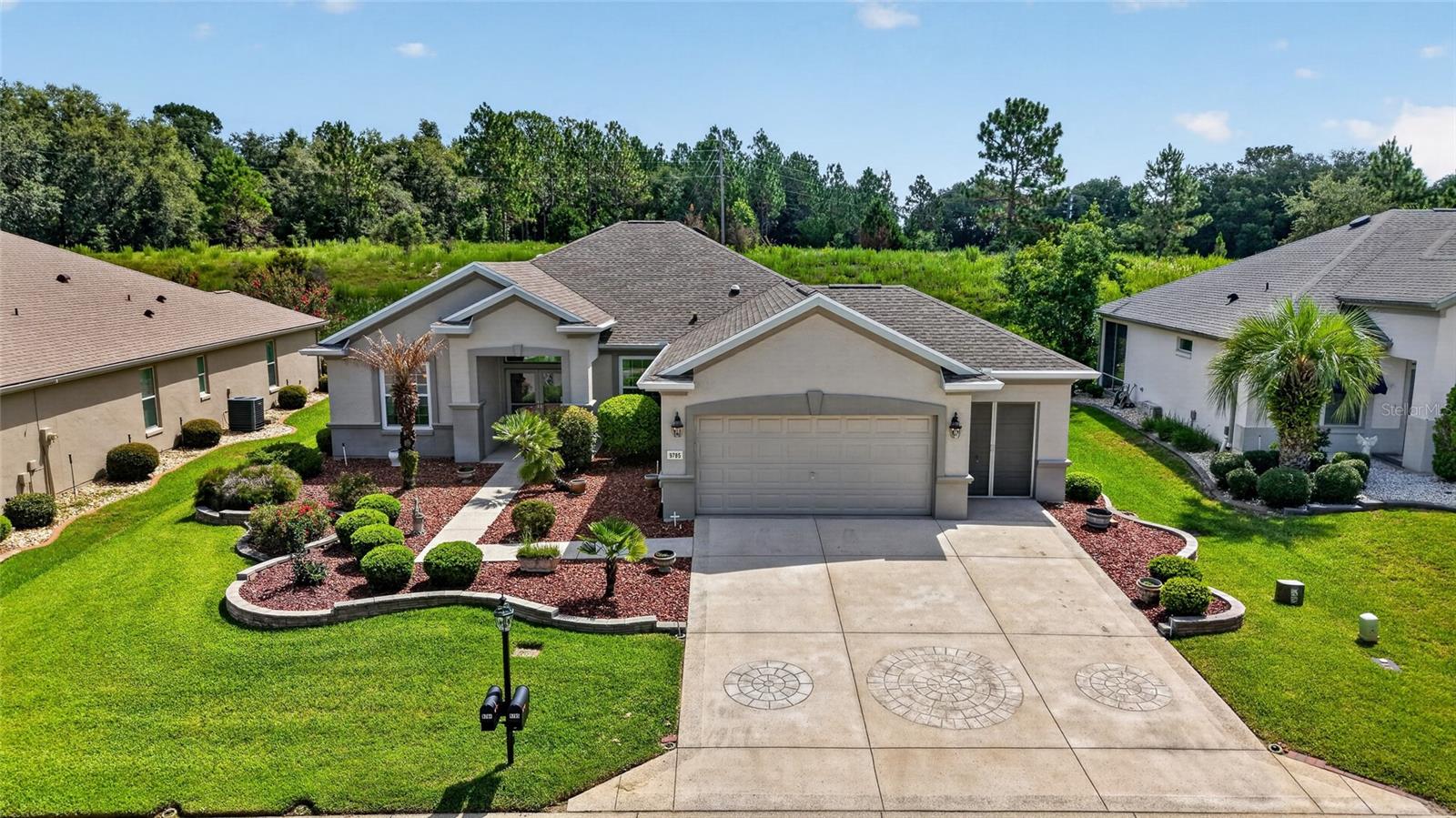 Single Family Residence em SUMMERFIELD, FL - Daniel Dourado