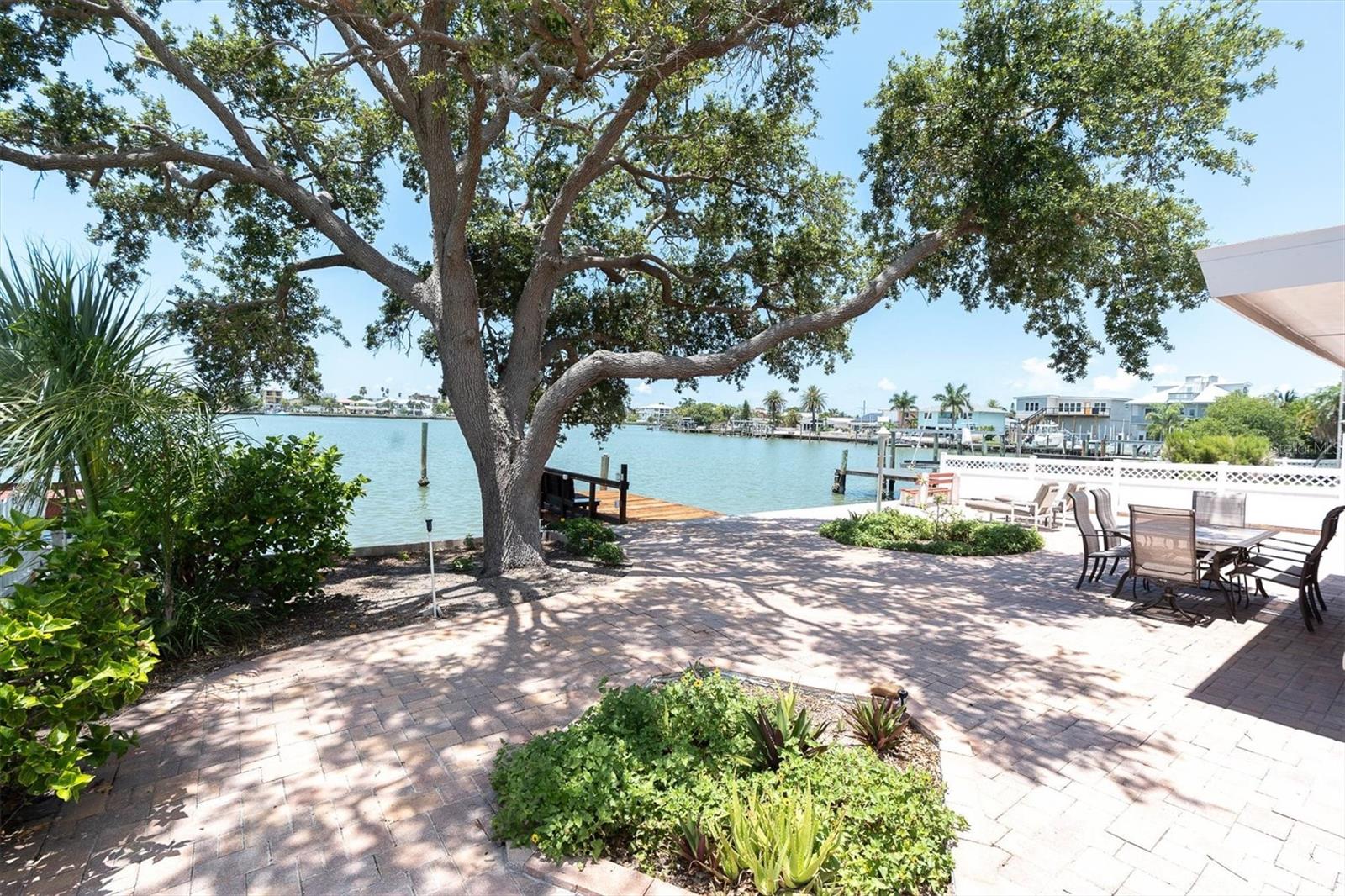 Single Family Residence in REDINGTON BEACH, FL - Daniel Dourado