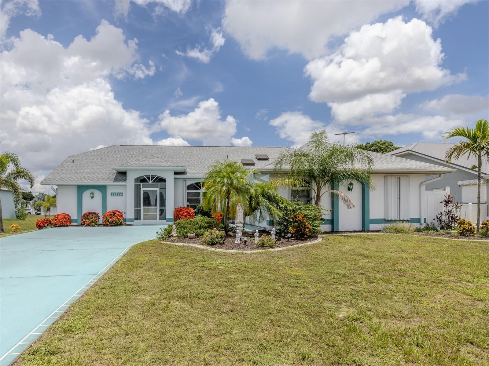 Single Family Residence em PUNTA GORDA, FL - Daniel Dourado