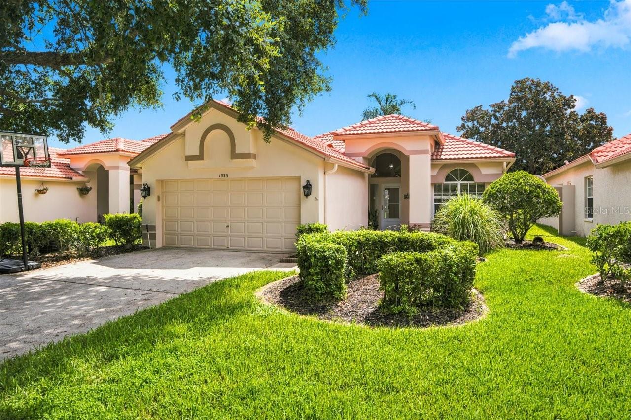 Single Family Residence em TARPON SPRINGS, FL - Daniel Dourado