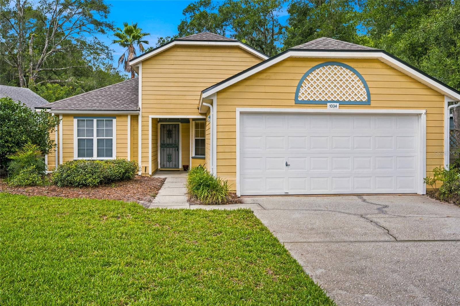 Single Family Residence em NEWBERRY, FL - Daniel Dourado