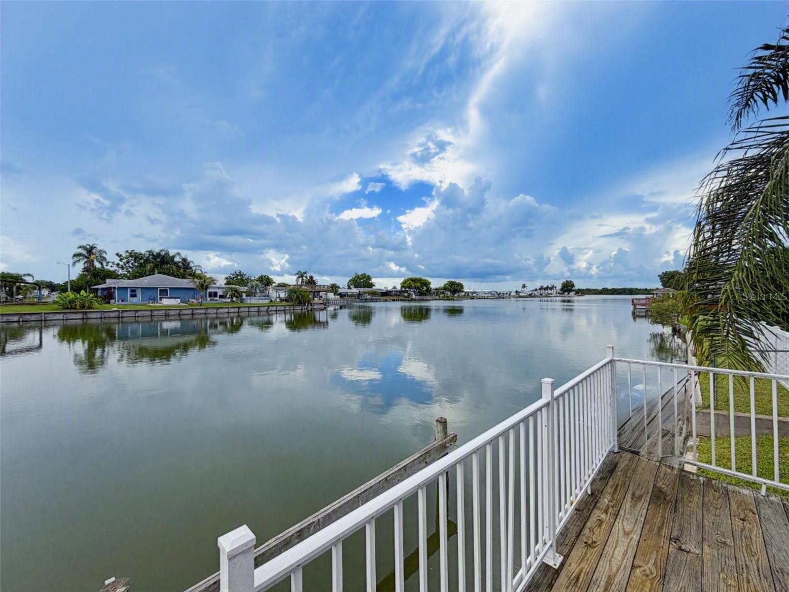 Single Family Residence in HOLIDAY, FL - Daniel Dourado