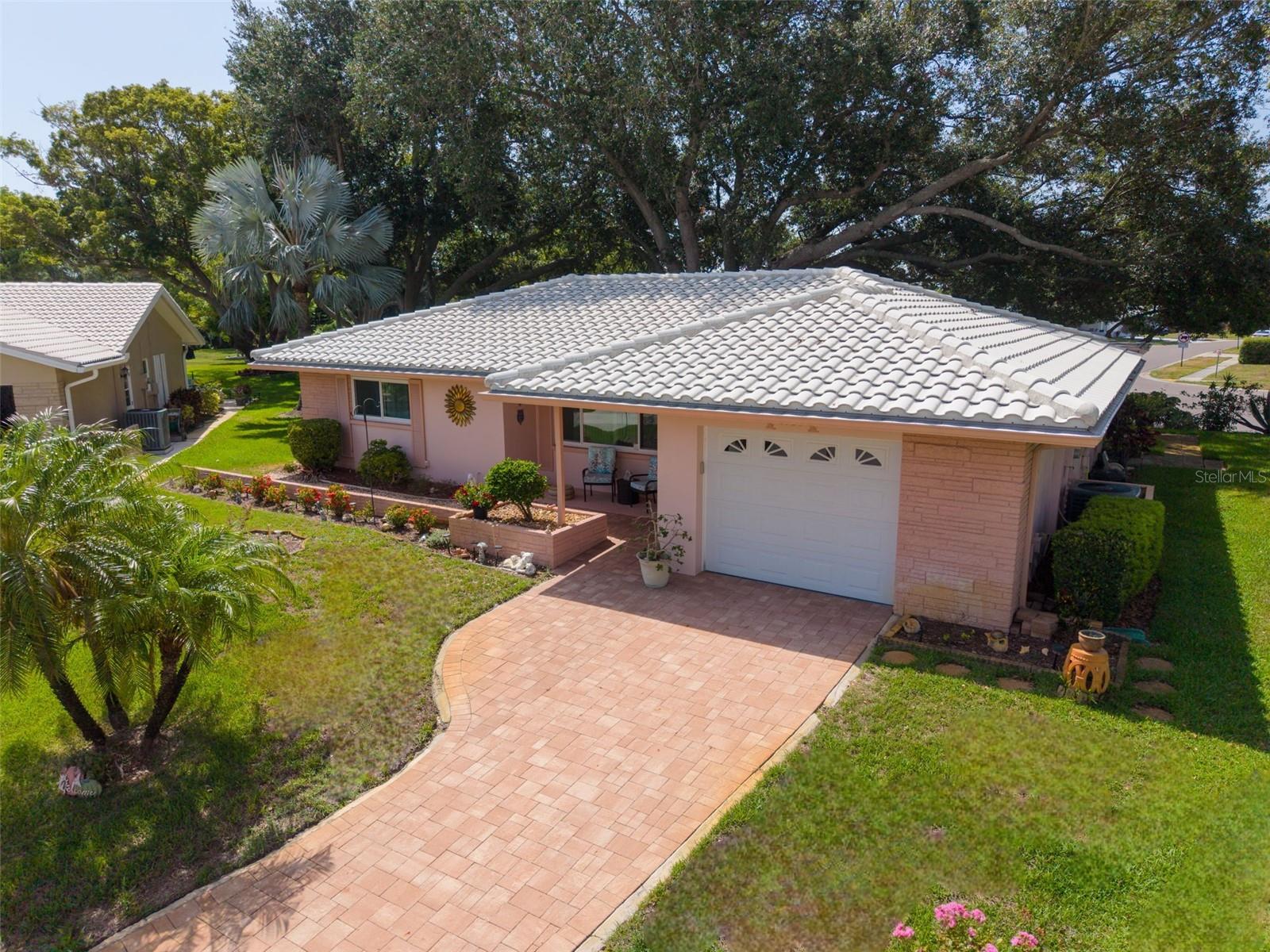Single Family Residence em PALM HARBOR, FL - Daniel Dourado