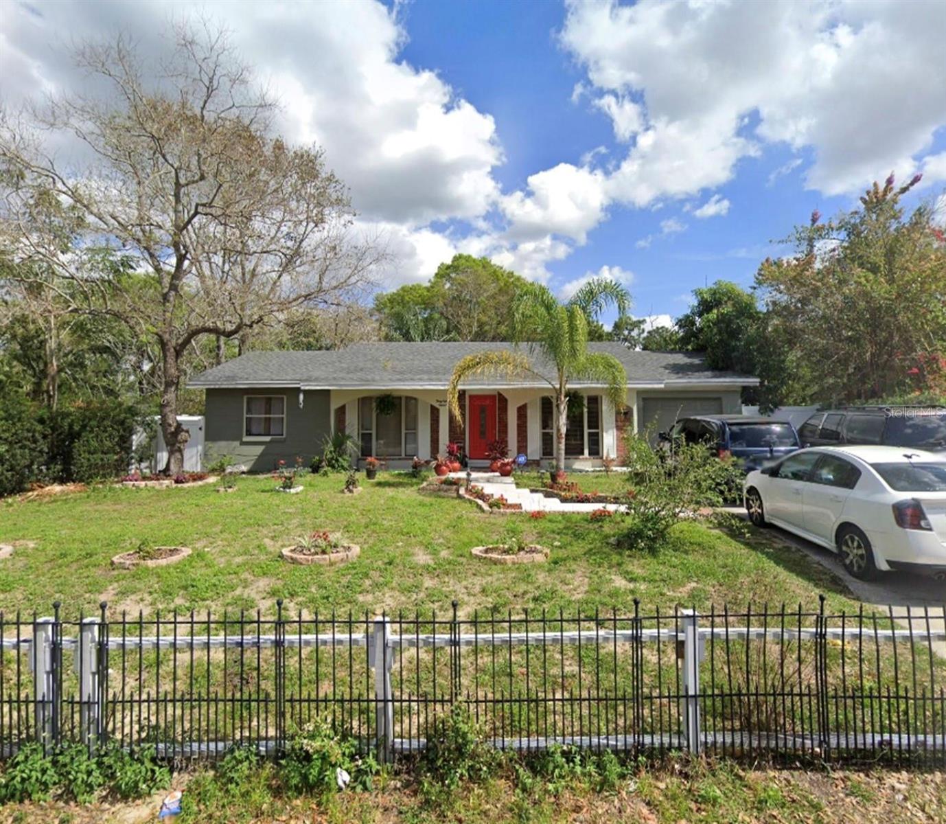 Single Family Residence in ORLANDO, FL - Daniel Dourado