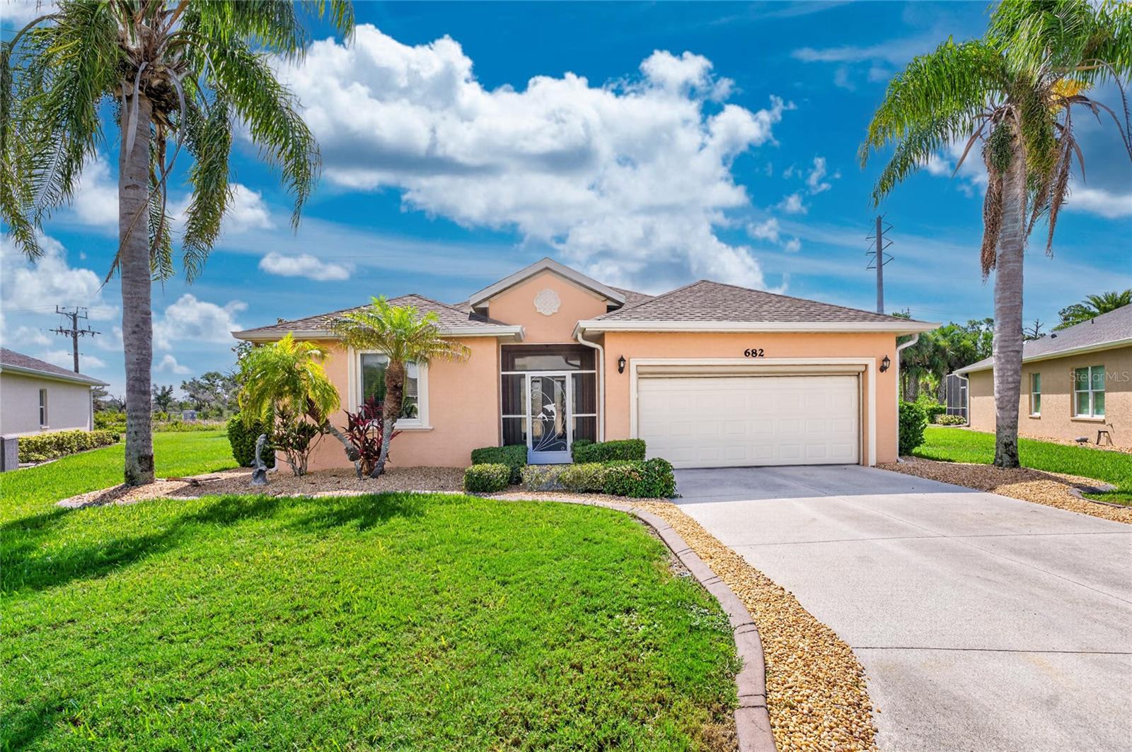 Single Family Residence in ENGLEWOOD, FL - Daniel Dourado