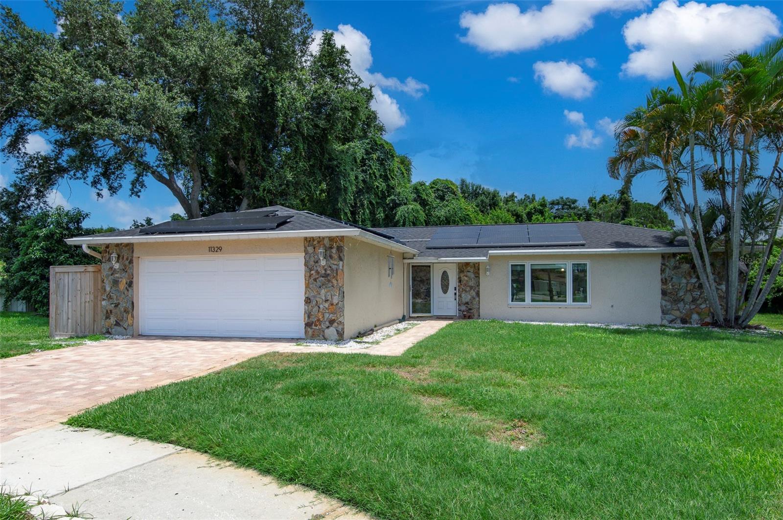 Single Family Residence em LARGO, FL - Daniel Dourado