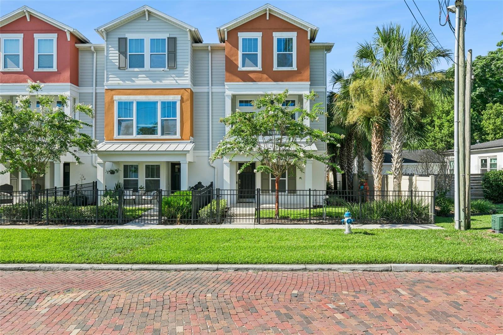 Townhouse in ORLANDO, FL - Daniel Dourado