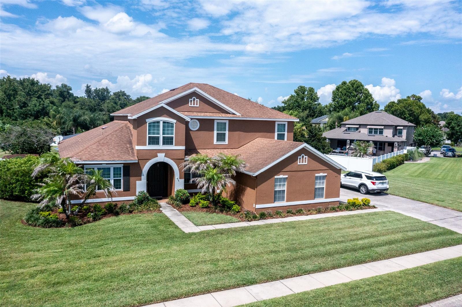 Single Family Residence in OVIEDO, FL - Daniel Dourado