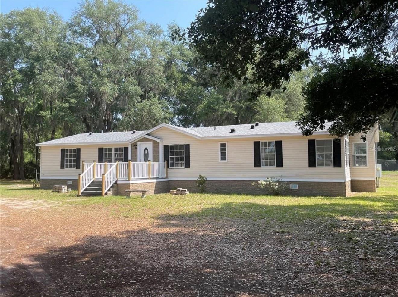 Single Family Residence in WESLEY CHAPEL, FL - Daniel Dourado