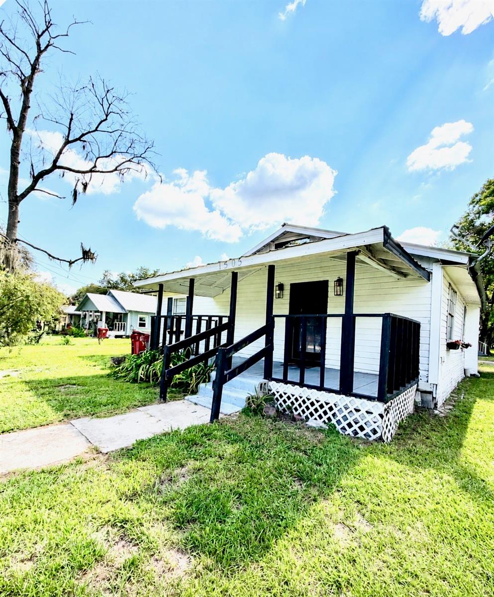 Single Family Residence em PLANT CITY, FL - Daniel Dourado