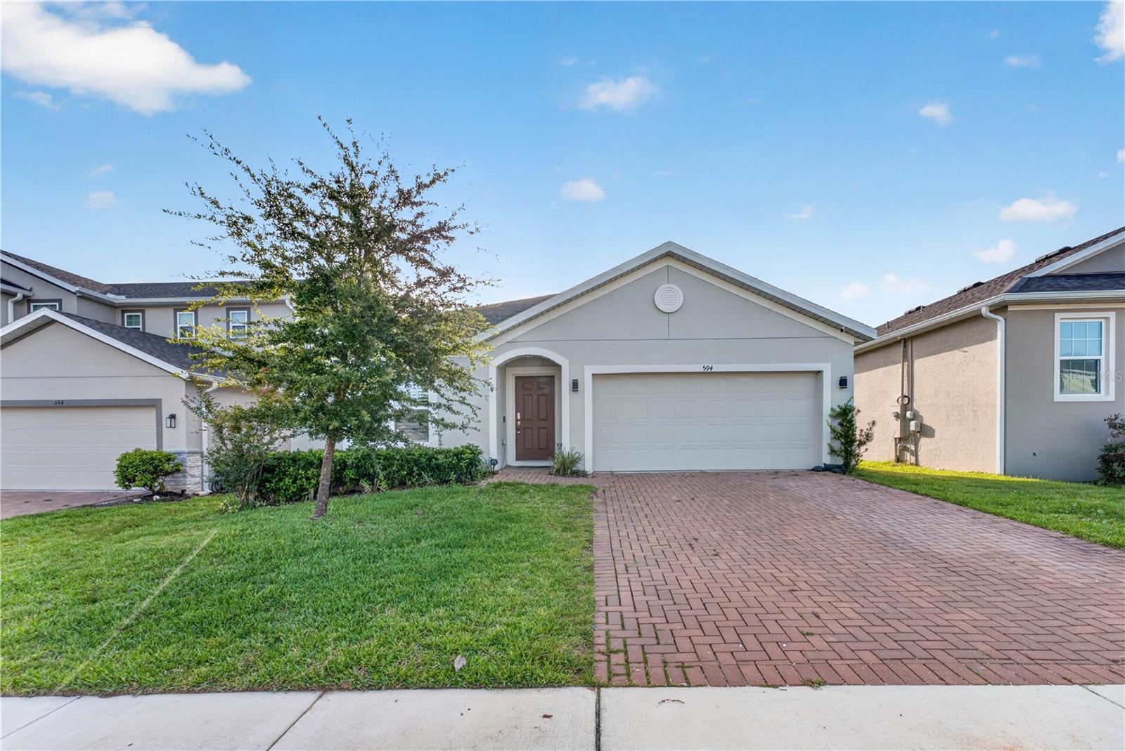 Single Family Residence in MINNEOLA, FL - Daniel Dourado