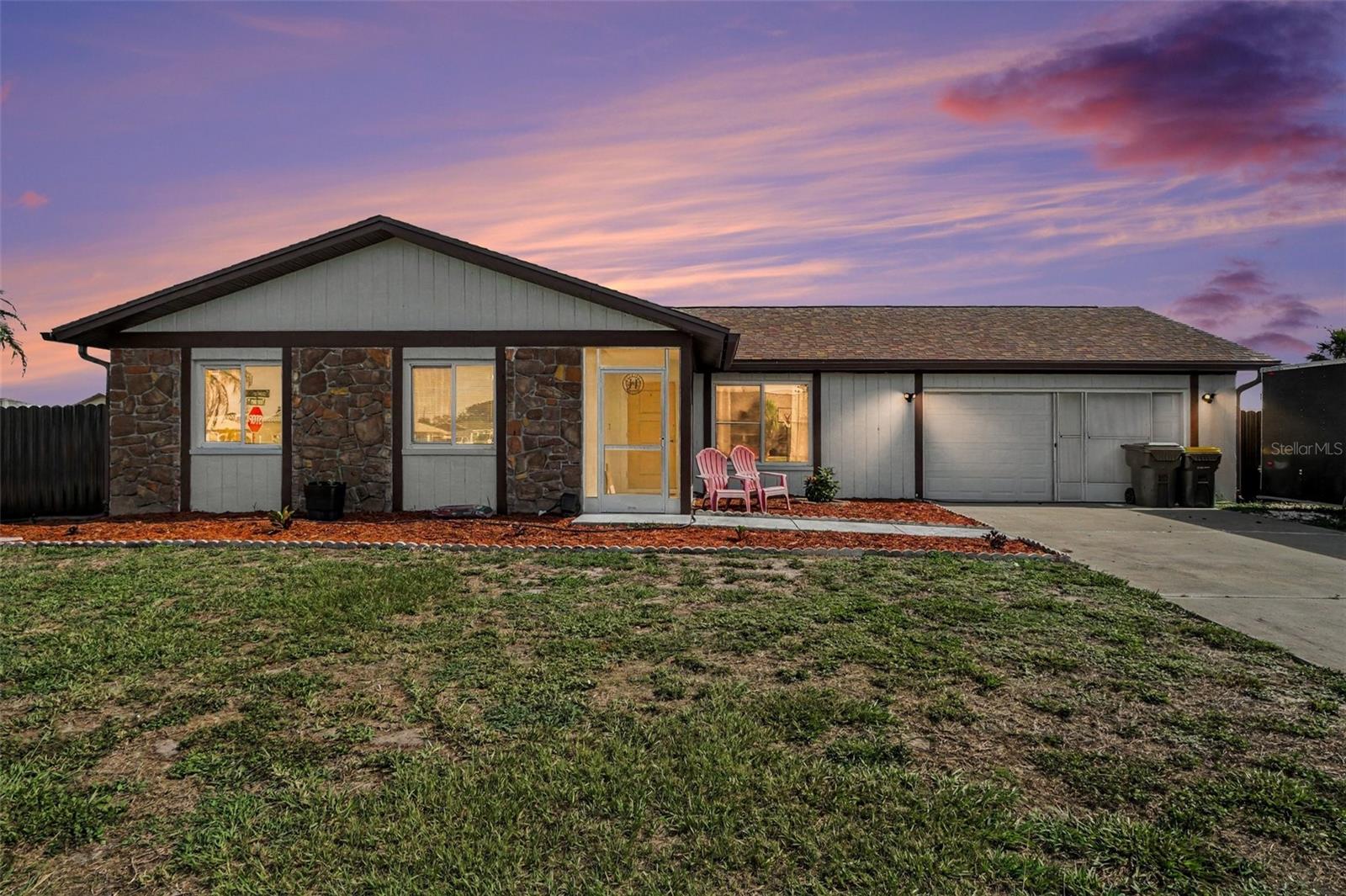 Single Family Residence in PORT CHARLOTTE, FL - Daniel Dourado
