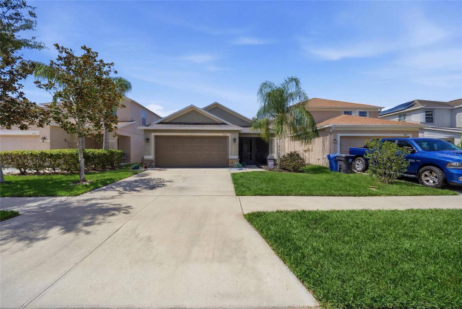Single Family Residence in RUSKIN, FL - Daniel Dourado