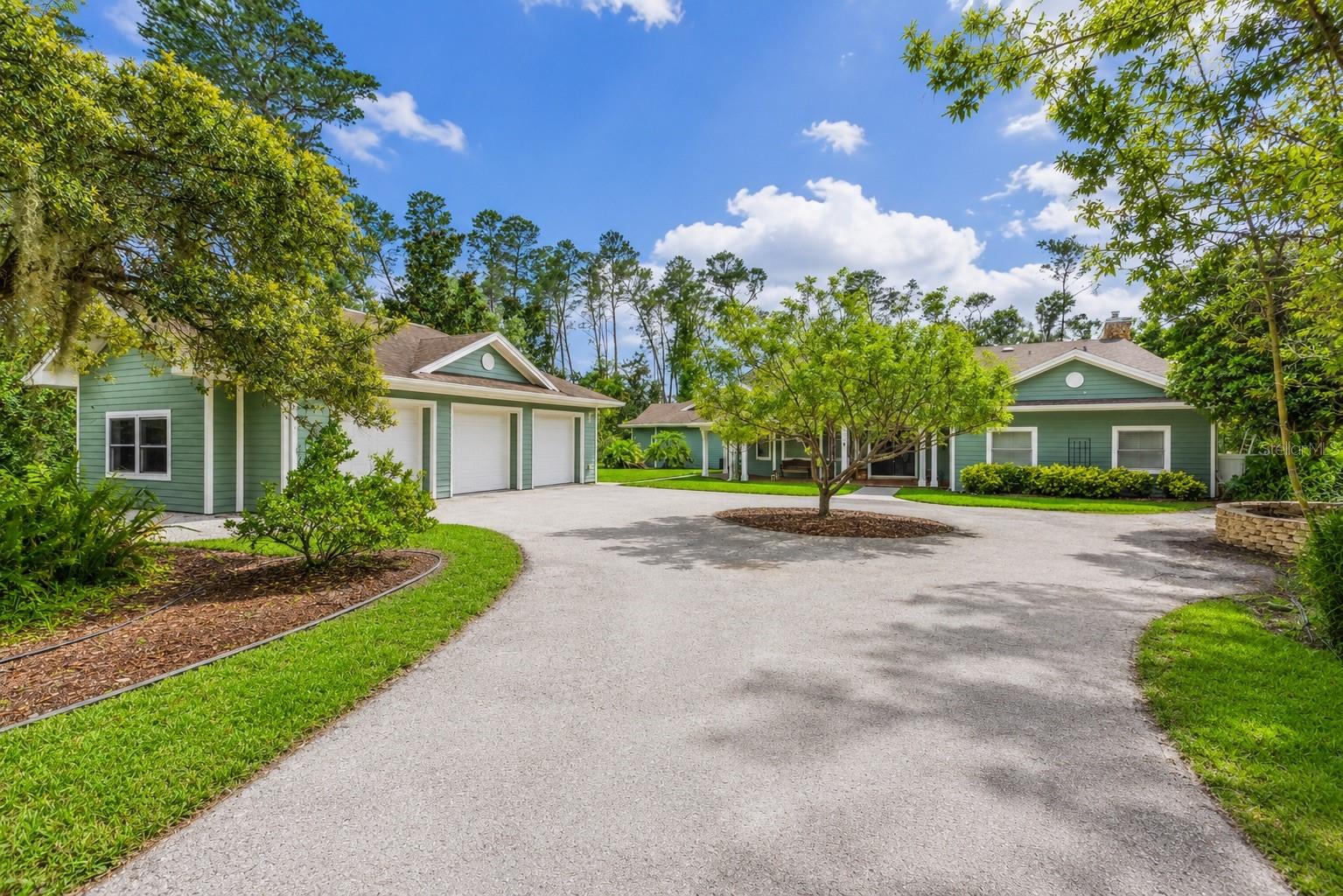 Single Family Residence em PALM HARBOR, FL - Daniel Dourado