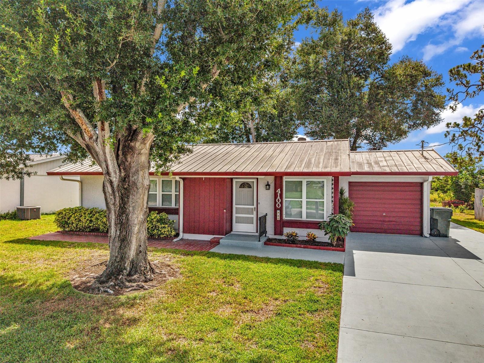 Single Family Residence em NORTH PORT, FL - Daniel Dourado