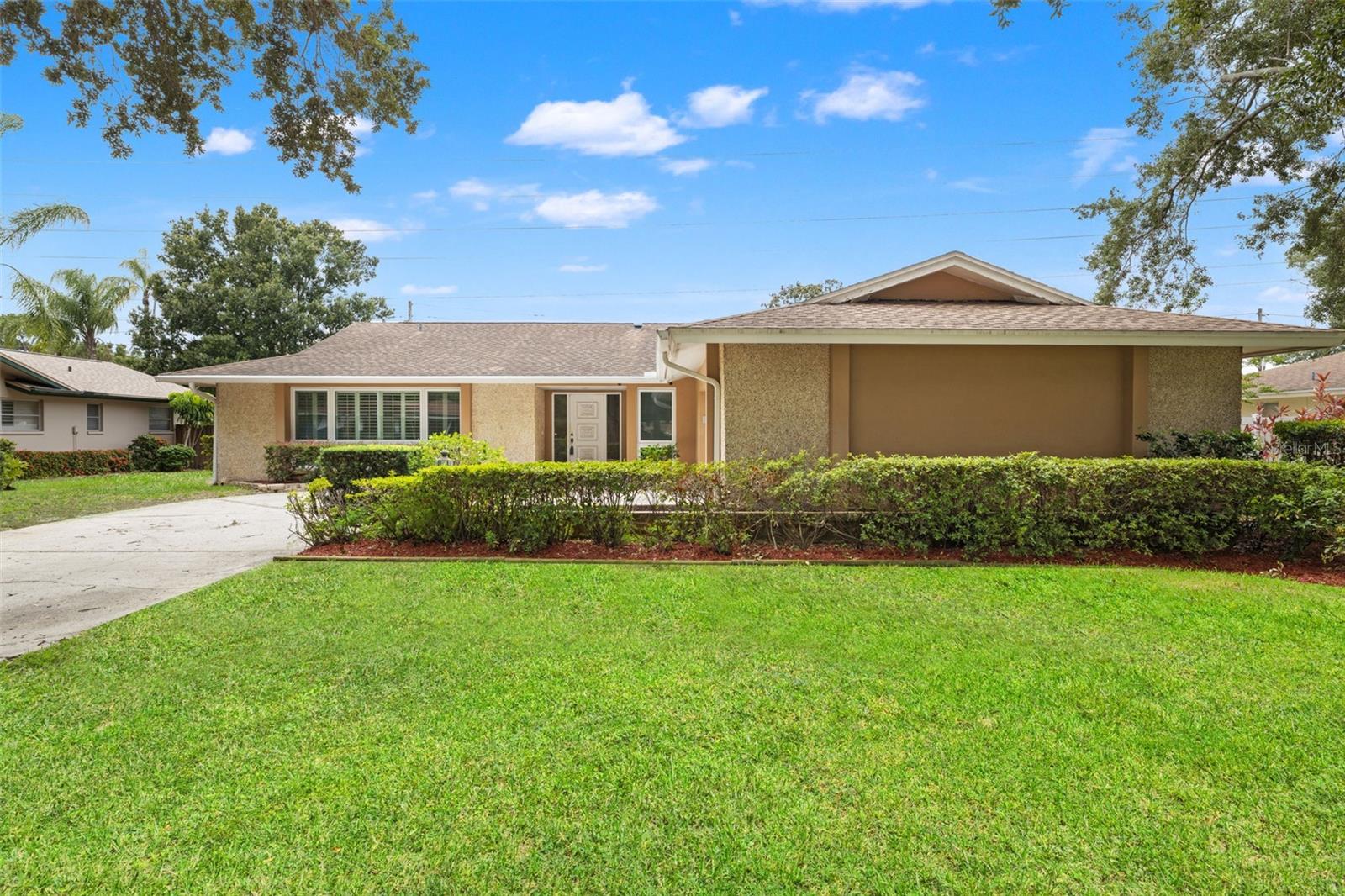 Single Family Residence em CLEARWATER, FL - Daniel Dourado