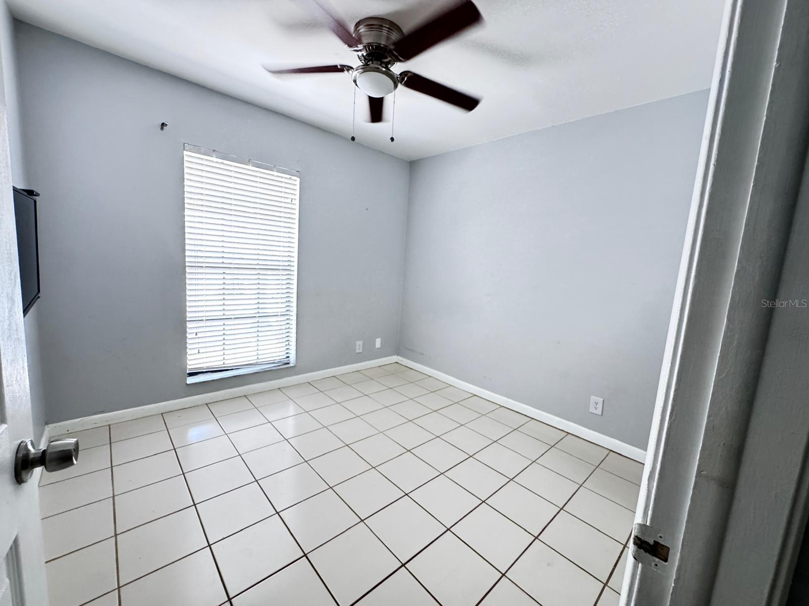 Single Family Residence in SUNRISE, FL - Daniel Dourado