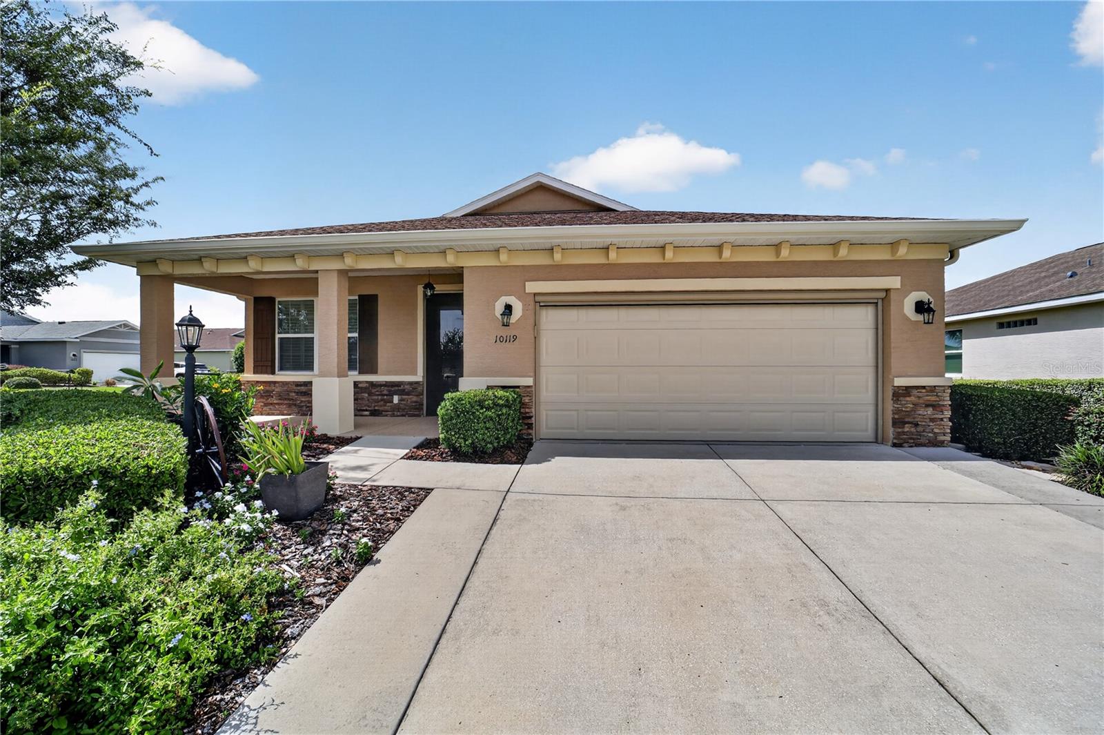 Single Family Residence in OCALA, FL - Daniel Dourado