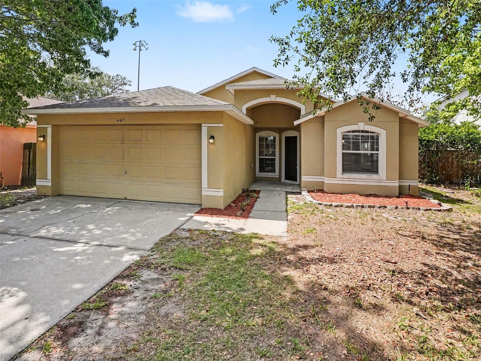 Single Family Residence in APOPKA, FL - Daniel Dourado