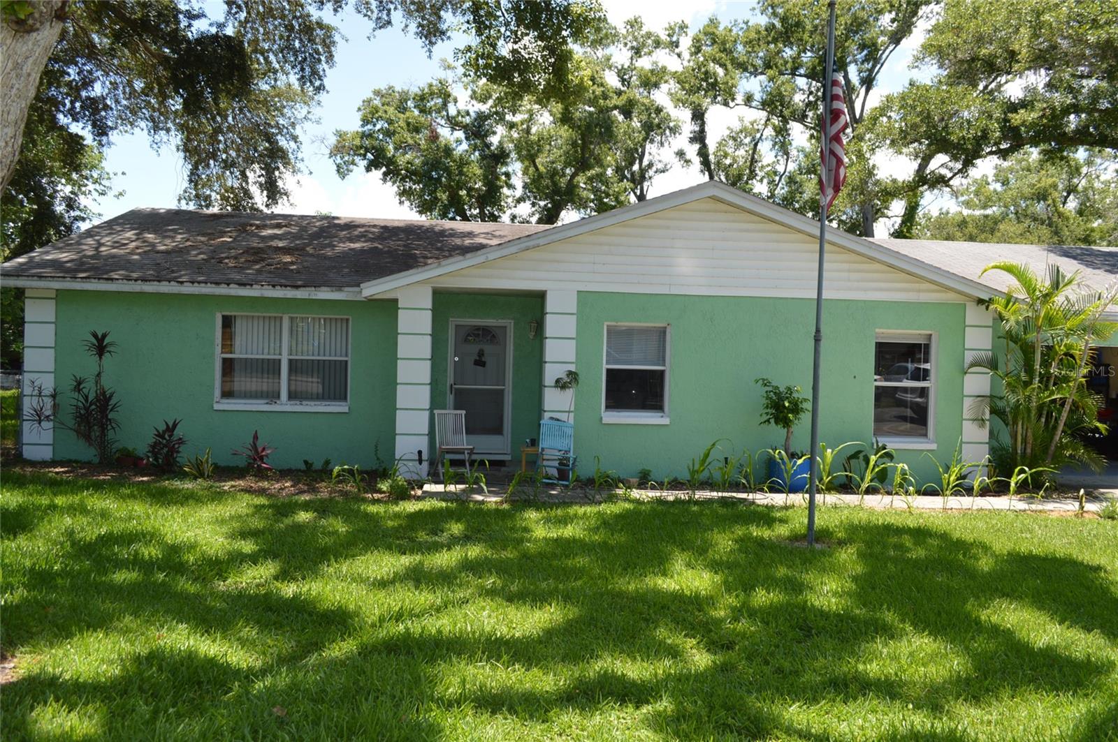 Single Family Residence in SEFFNER, FL - Daniel Dourado