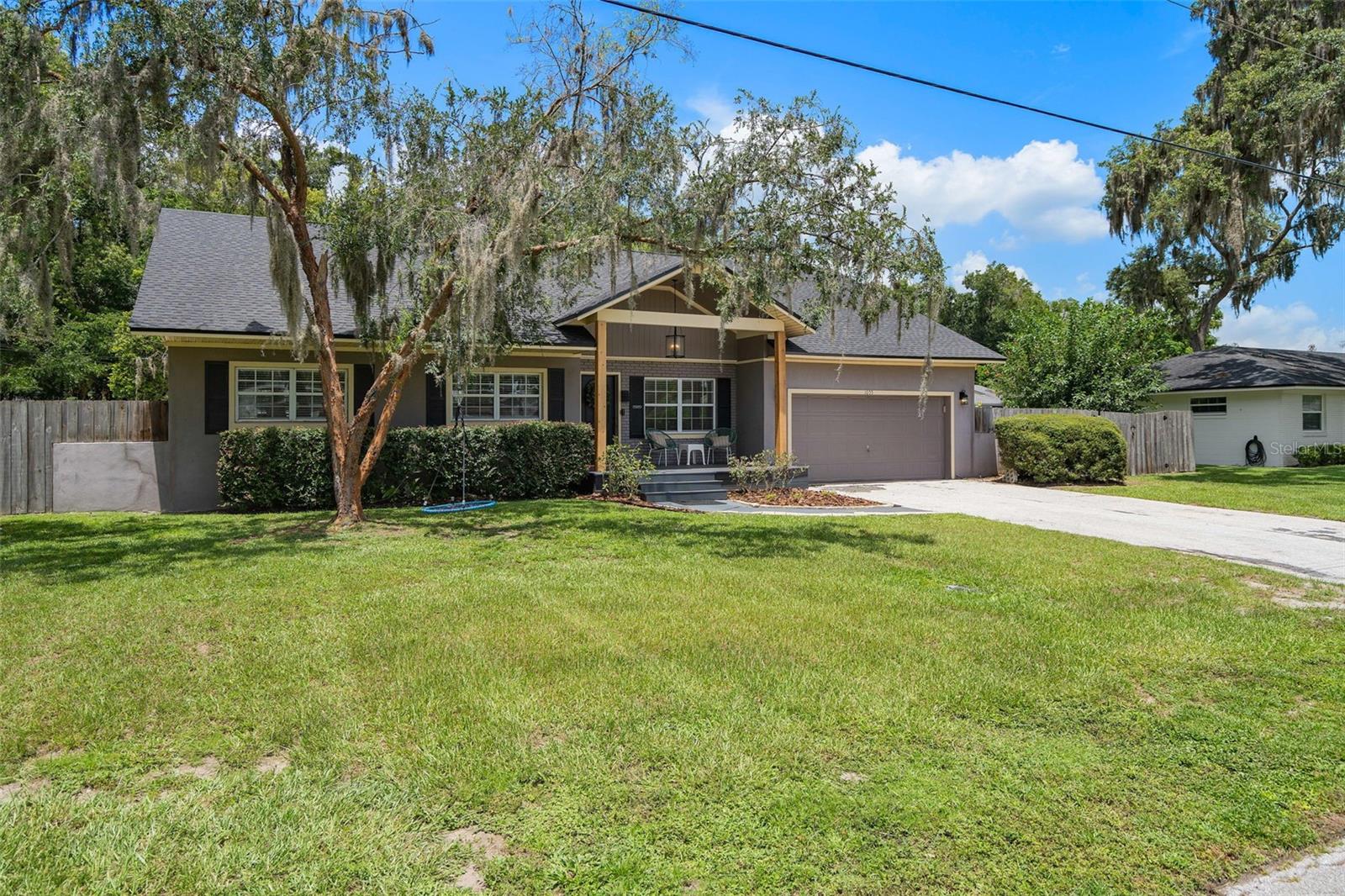 Single Family Residence in MAITLAND, FL - Daniel Dourado