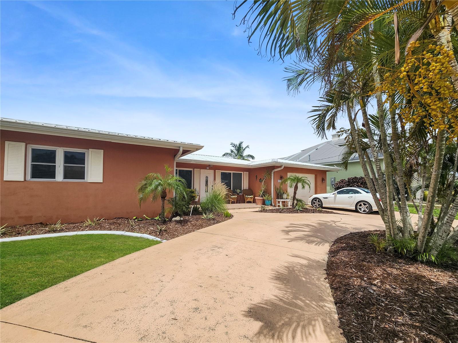 Single Family Residence em PUNTA GORDA, FL - Daniel Dourado