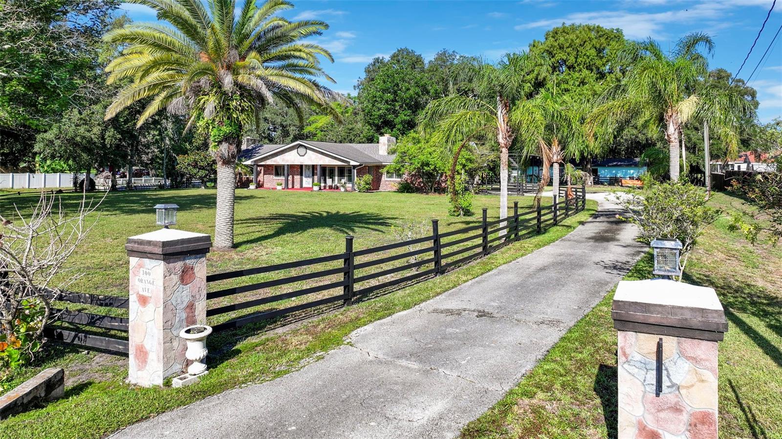 Single Family Residence em ST CLOUD, FL - Daniel Dourado