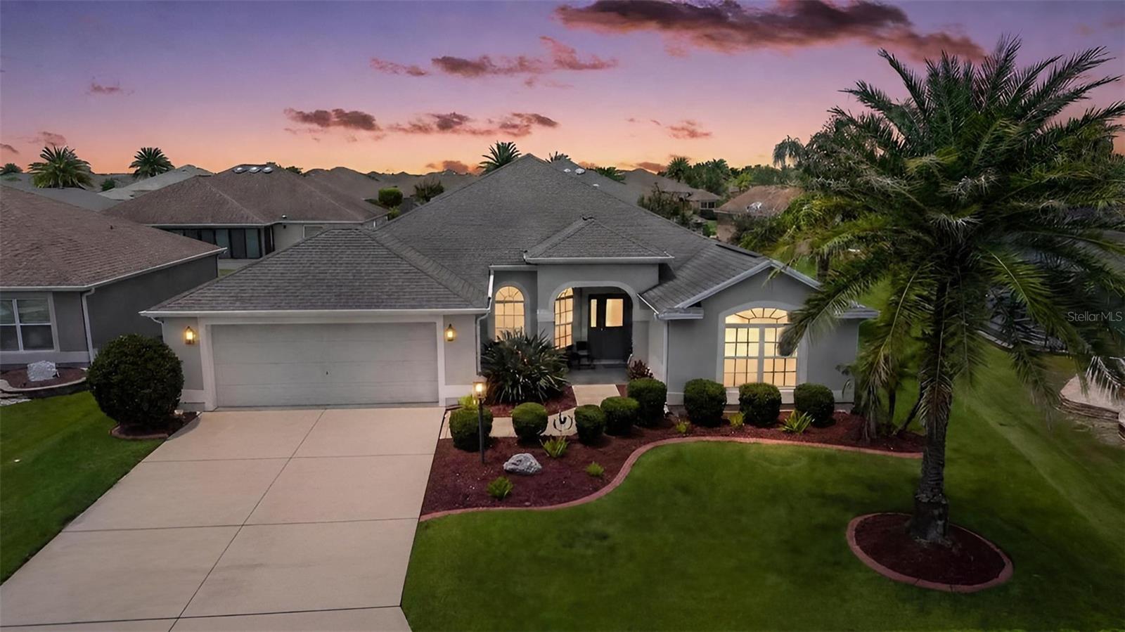 Single Family Residence in THE VILLAGES, FL - Daniel Dourado