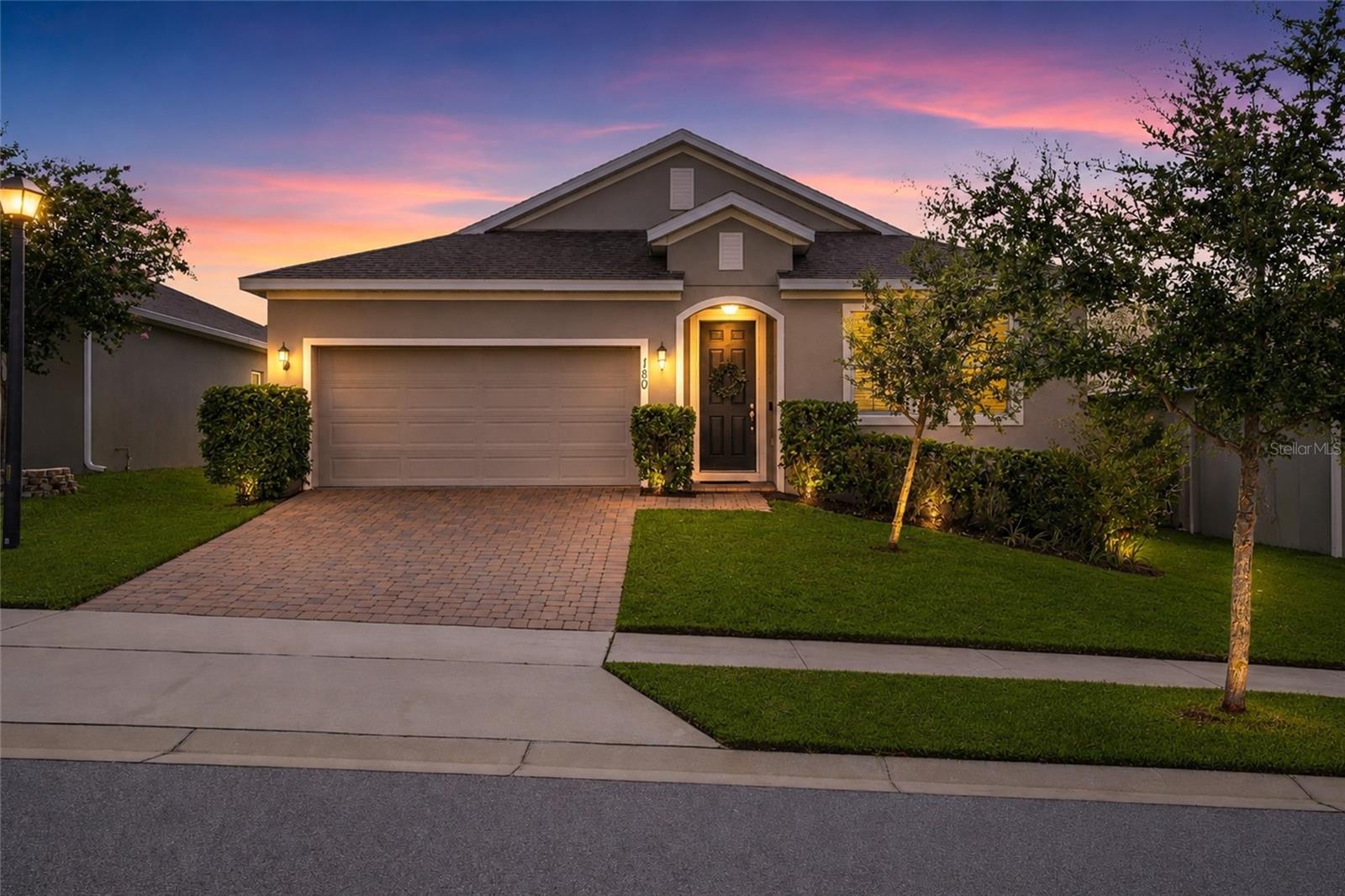 Single Family Residence in GROVELAND, FL - Daniel Dourado