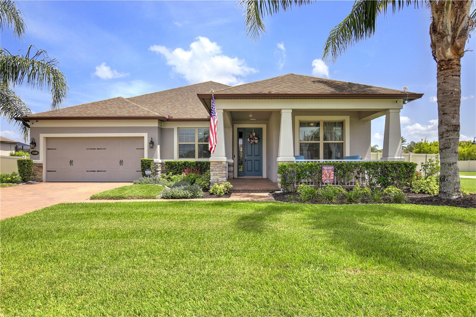 Single Family Residence in ORLANDO, FL - Daniel Dourado
