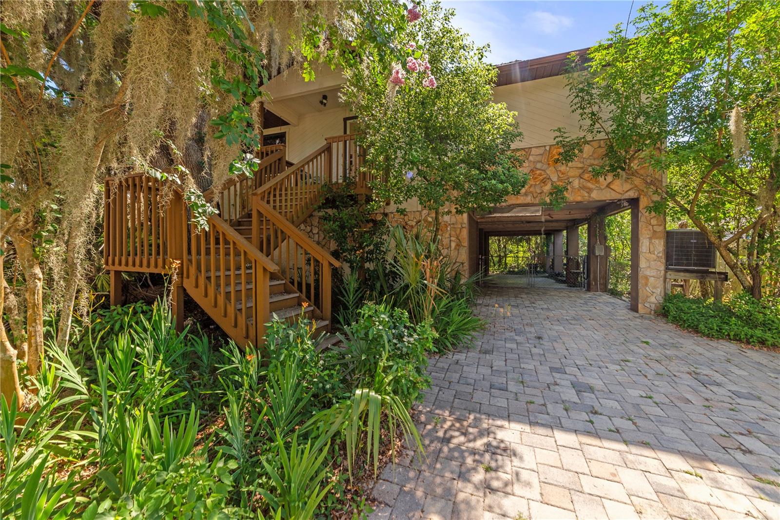 Single Family Residence em CRYSTAL RIVER, FL - Daniel Dourado
