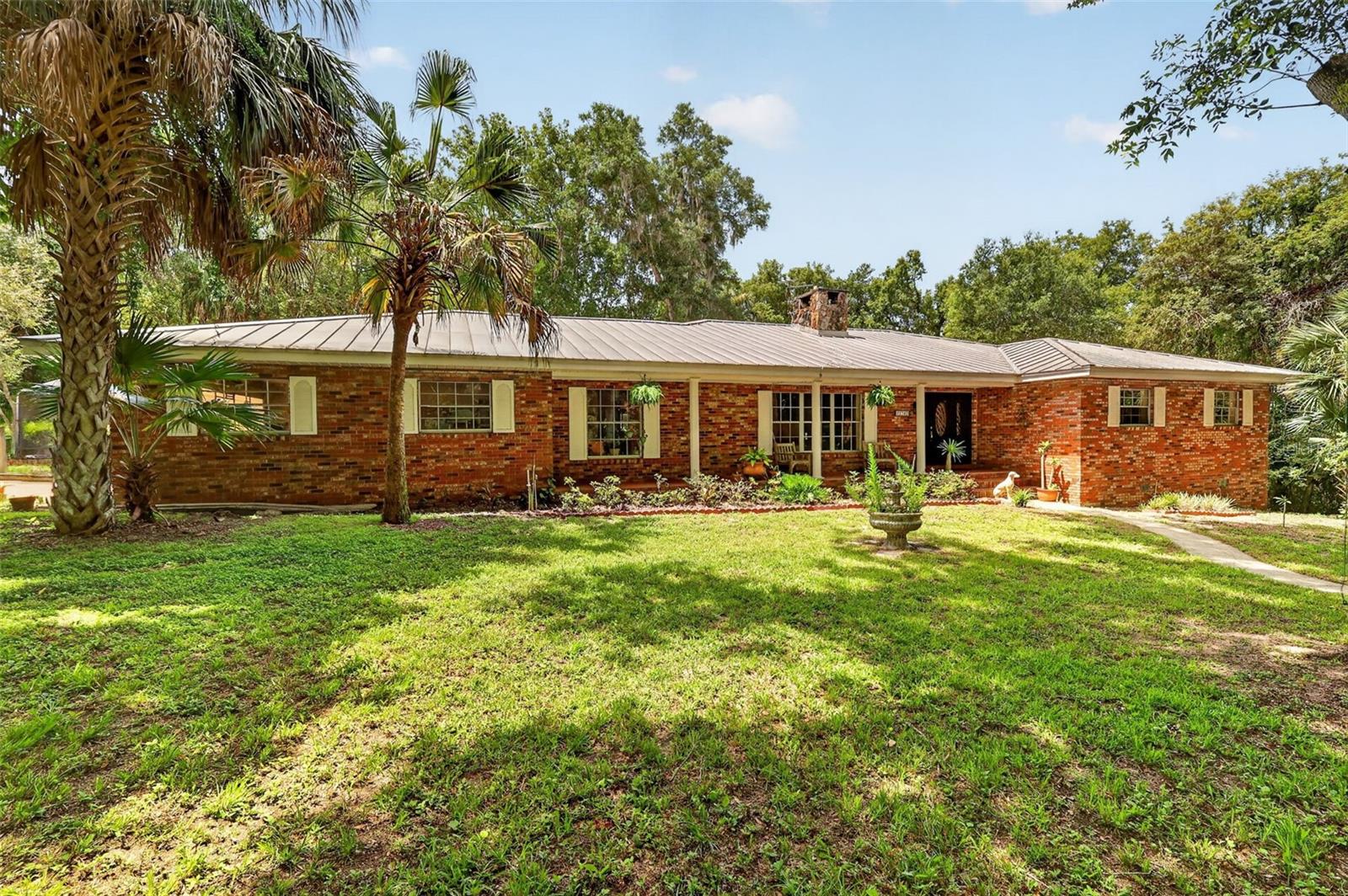 Single Family Residence em EUSTIS, FL - Daniel Dourado