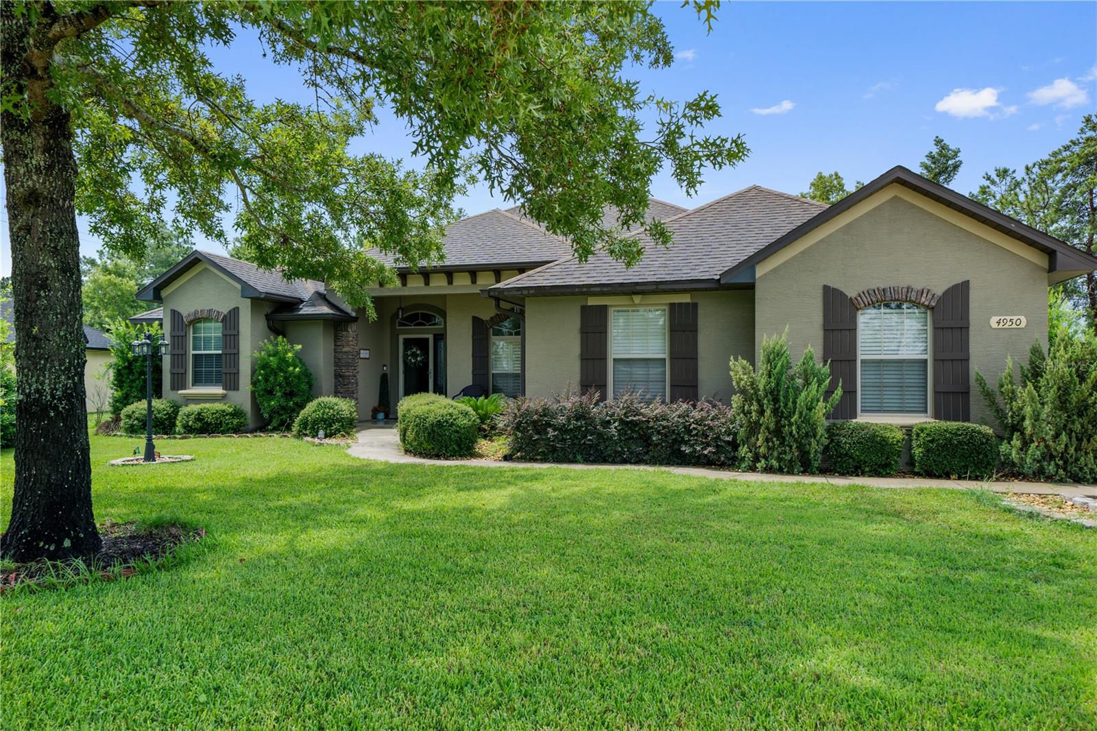 Single Family Residence in OCALA, FL - Daniel Dourado