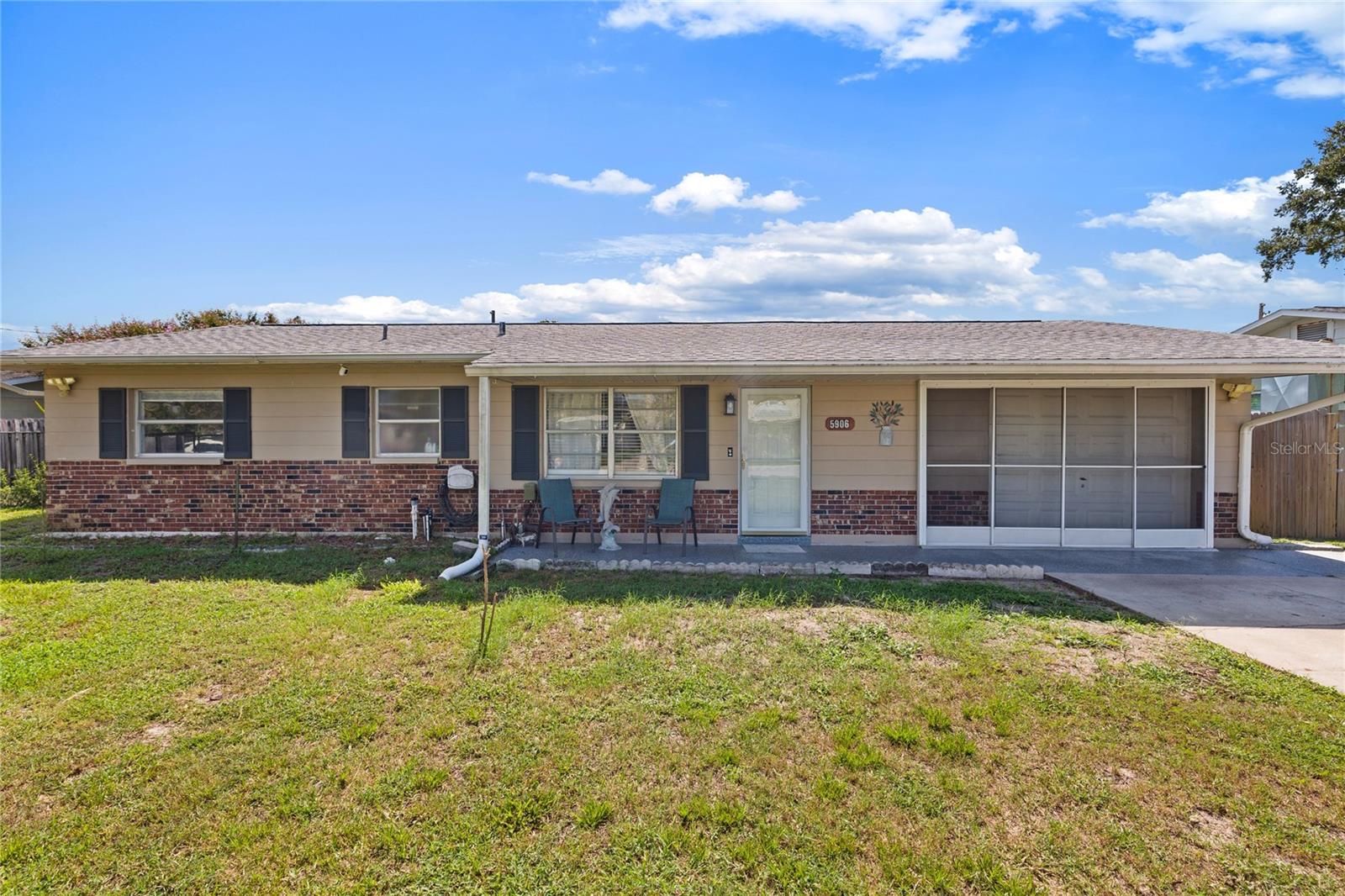 Single Family Residence em ZEPHYRHILLS, FL - Daniel Dourado