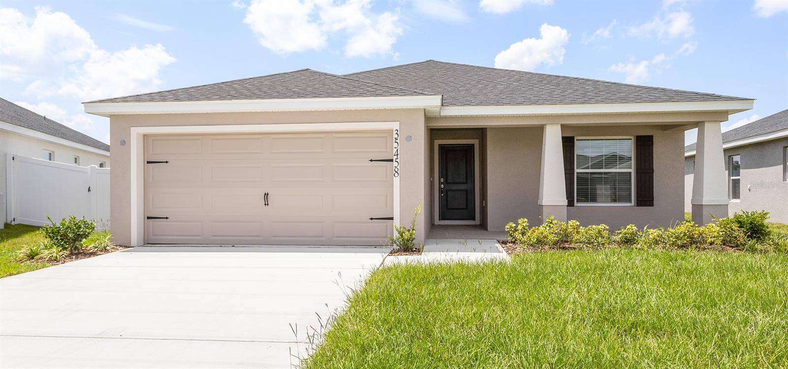 Single Family Residence em ZEPHYRHILLS, FL - Daniel Dourado