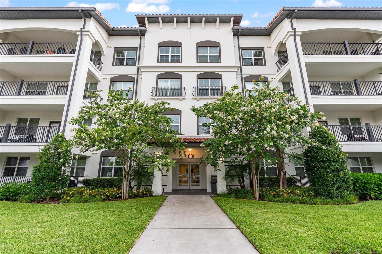Condominium in ORLANDO, FL - Daniel Dourado
