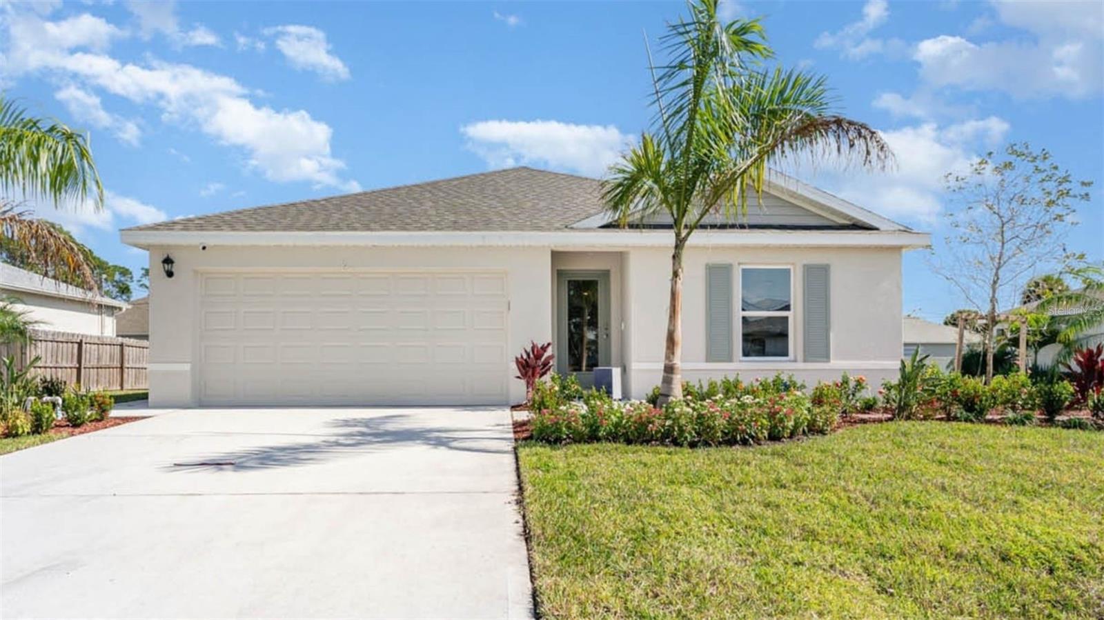 Single Family Residence in POINCIANA, FL - Daniel Dourado