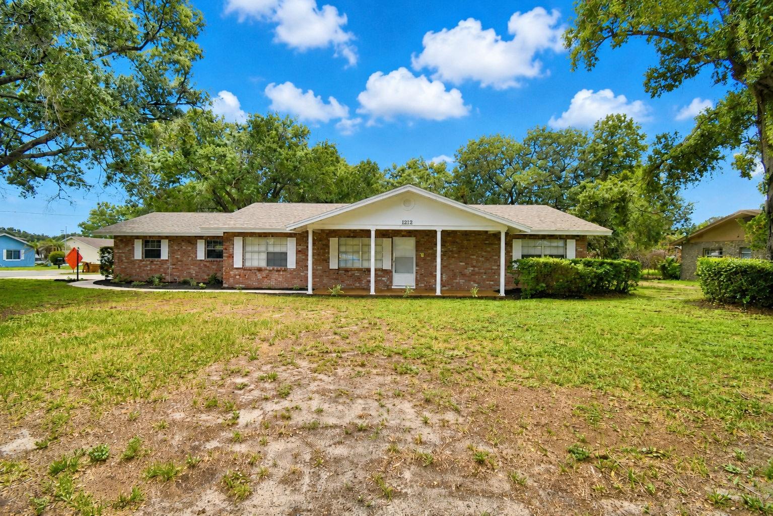 Single Family Residence em AUBURNDALE, FL - Daniel Dourado