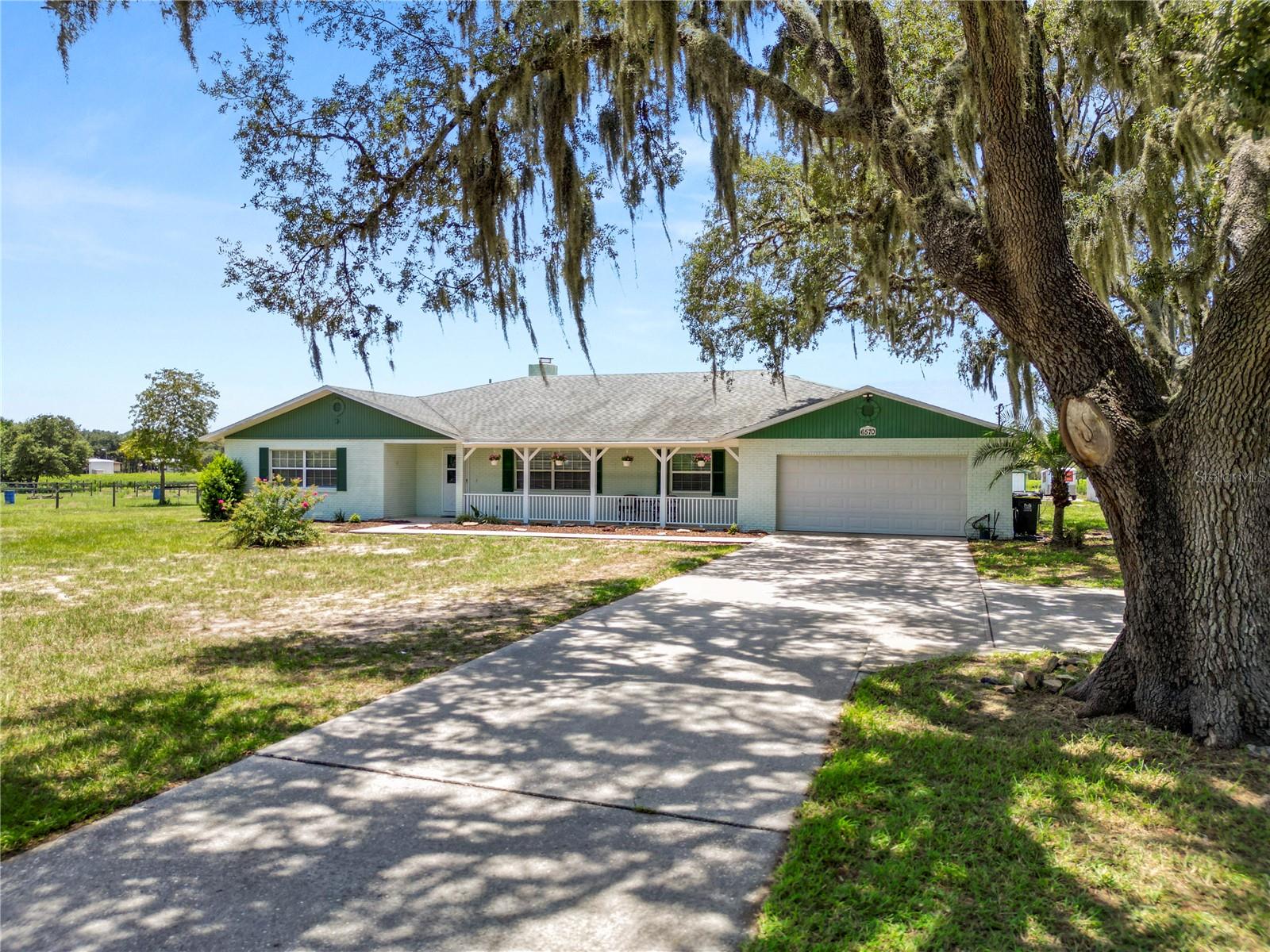 Single Family Residence in HAINES CITY, FL - Daniel Dourado