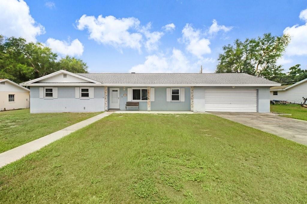 Single Family Residence em AUBURNDALE, FL - Daniel Dourado
