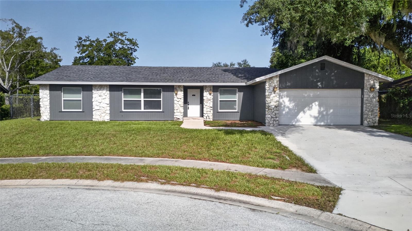 Single Family Residence em OCOEE, FL - Daniel Dourado
