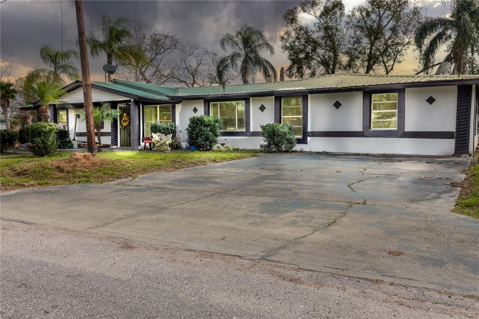 Single Family Residence in WAUCHULA, FL - Daniel Dourado