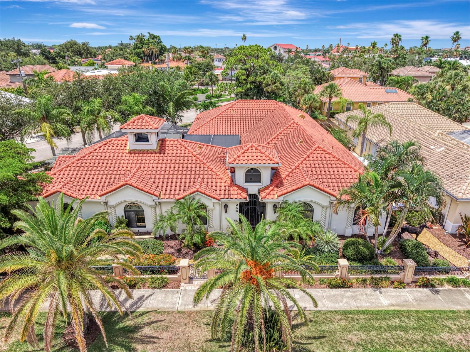 Single Family Residence in VENICE, FL - Daniel Dourado