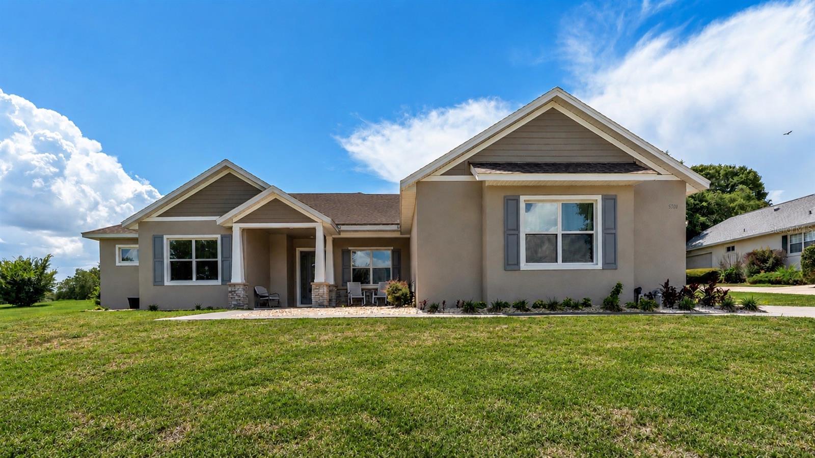 Single Family Residence in LADY LAKE, FL - Daniel Dourado