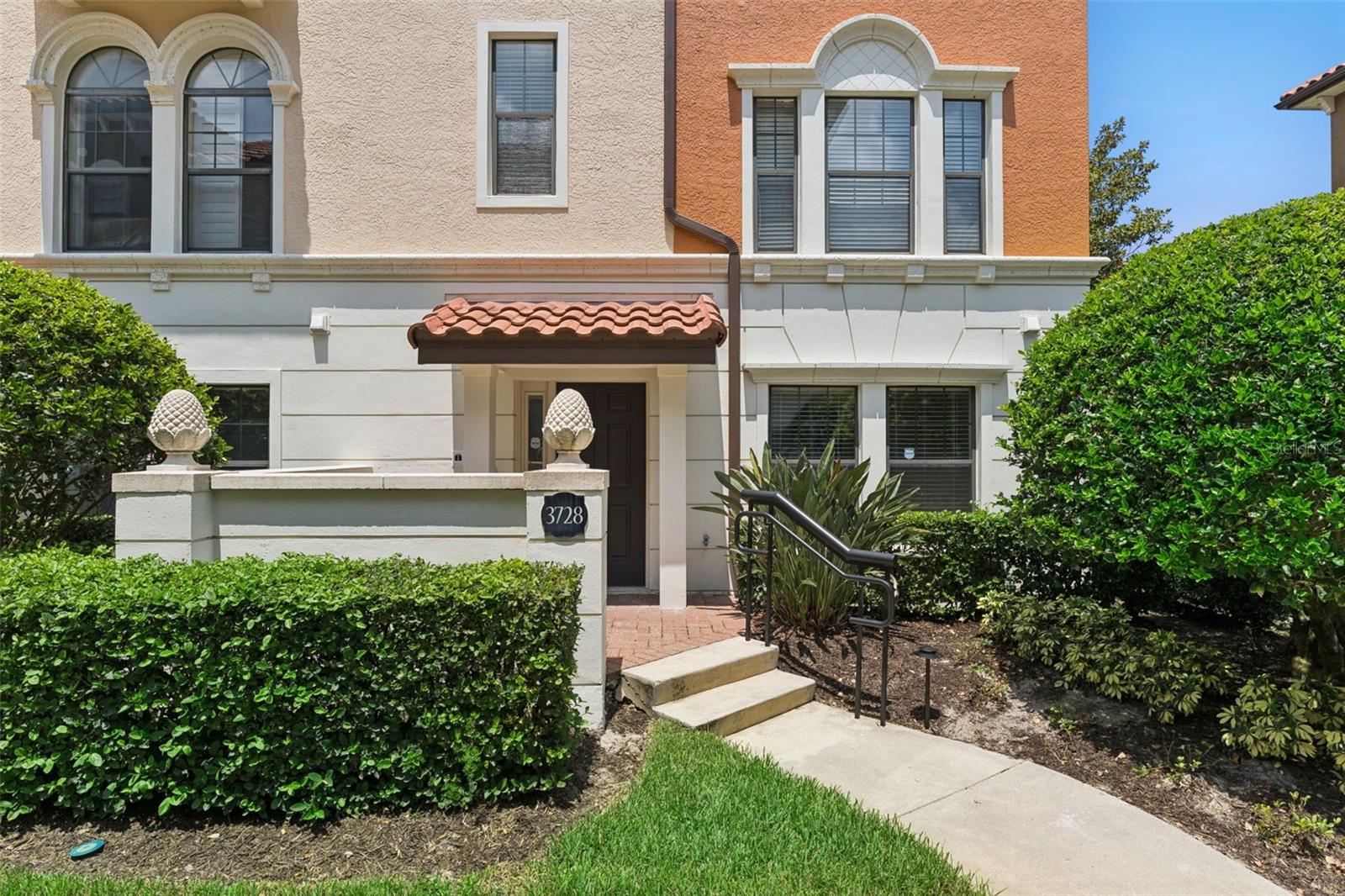 Townhouse in LAKE MARY, FL - Daniel Dourado
