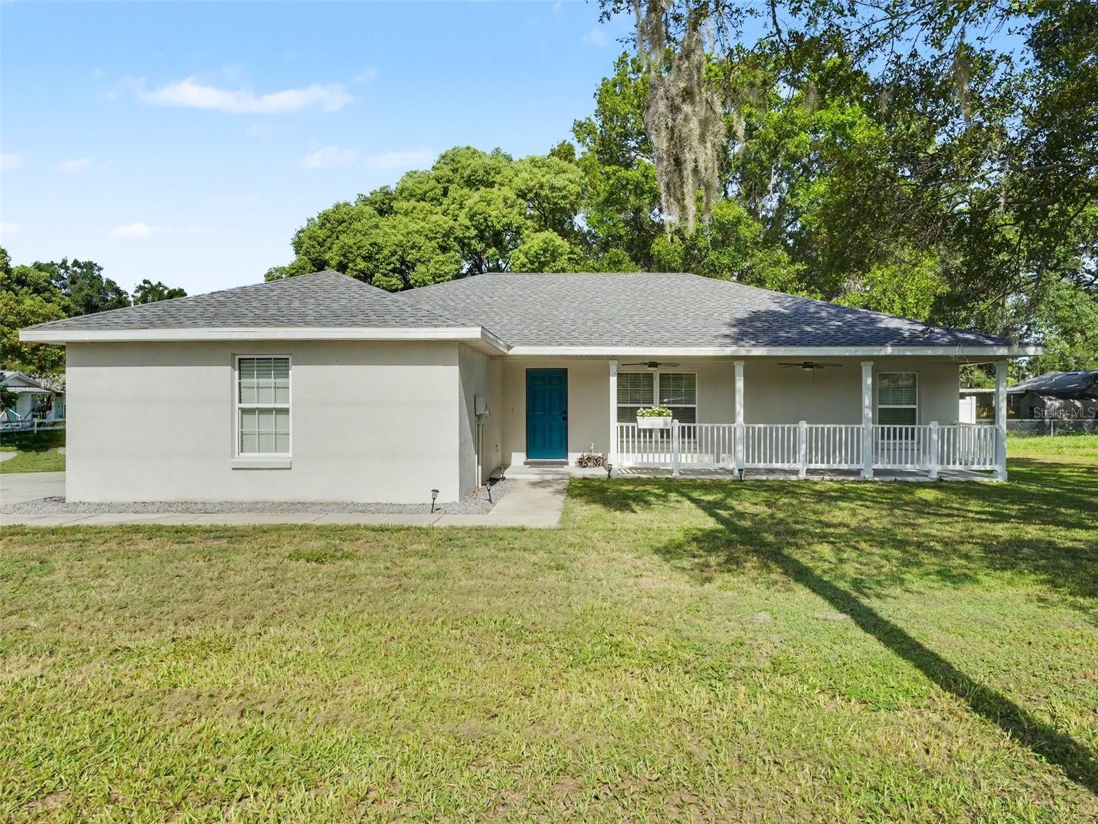 Single Family Residence in MULBERRY, FL - Daniel Dourado